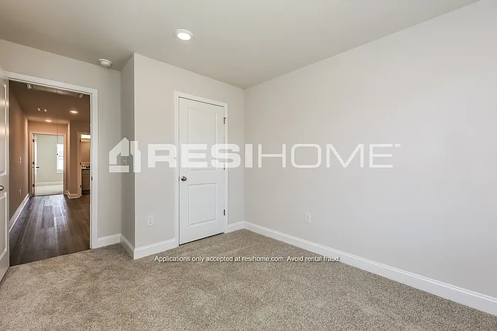 245 Victory Creek Ln — Photo 12