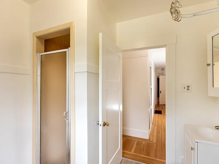 373 Moraga Ave — Photo 38