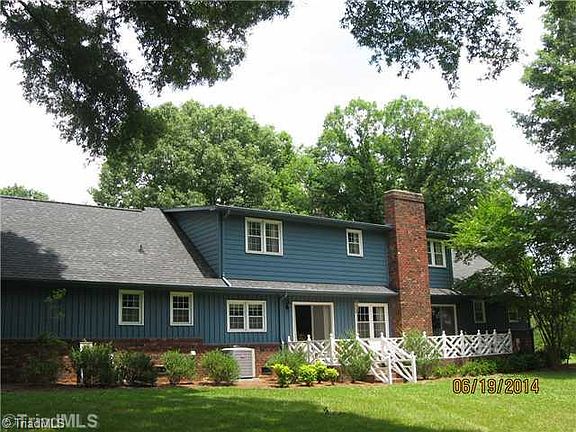 2nd image of 308 Maplewood Dr