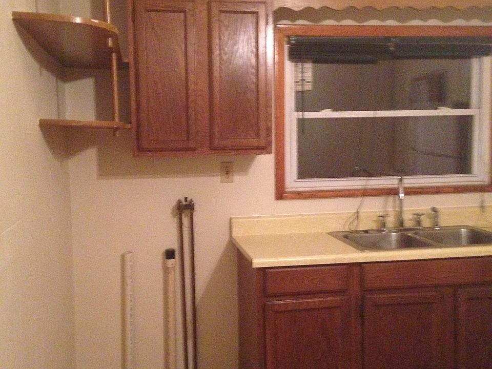 1st image of 733 Main St #1
