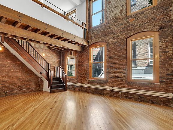 5th image of 154 Reade St