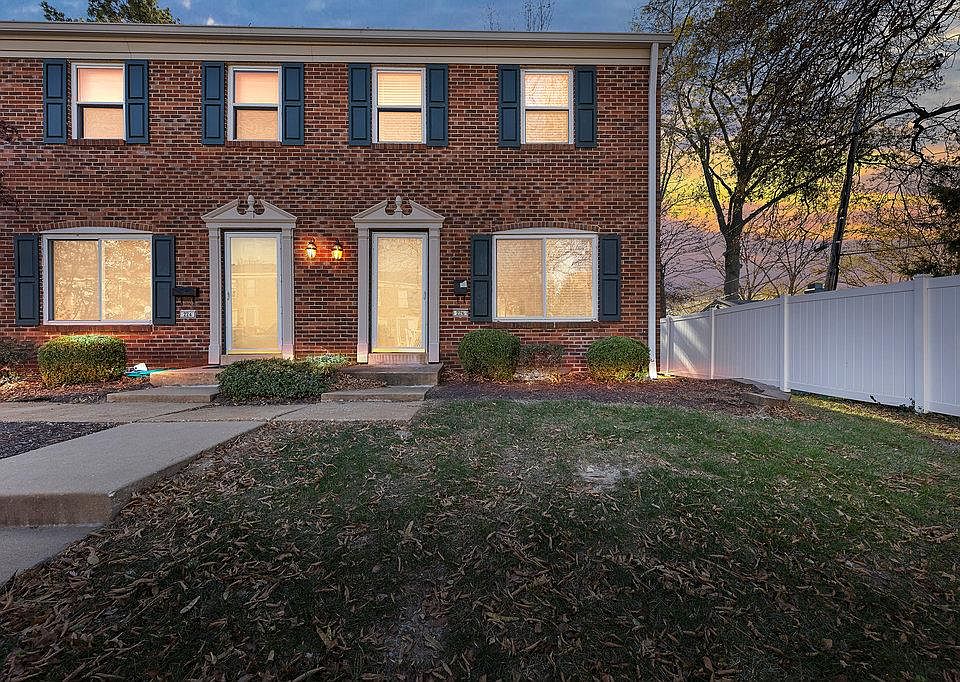 1st image of 226 Charmers Ct #226