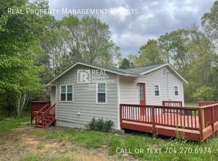 808 Sha Nelle Ln, Matthews, NC 28104