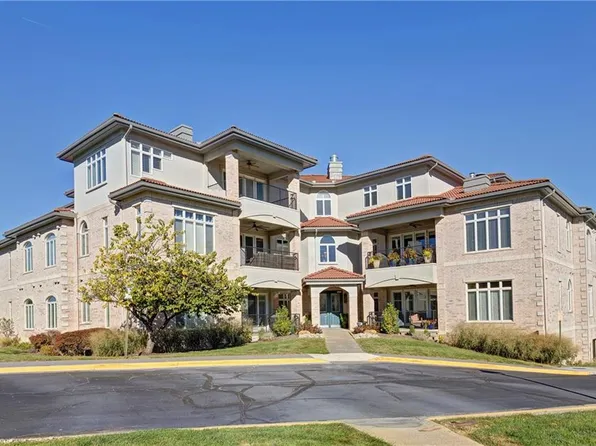 12670 S Pflumm Rd Suite 104, Olathe, KS 66062