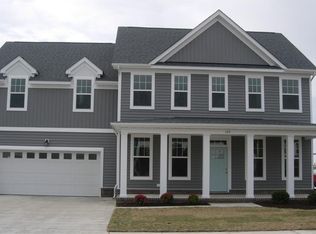 201 Farmstead Loop, Moyock, NC 27958