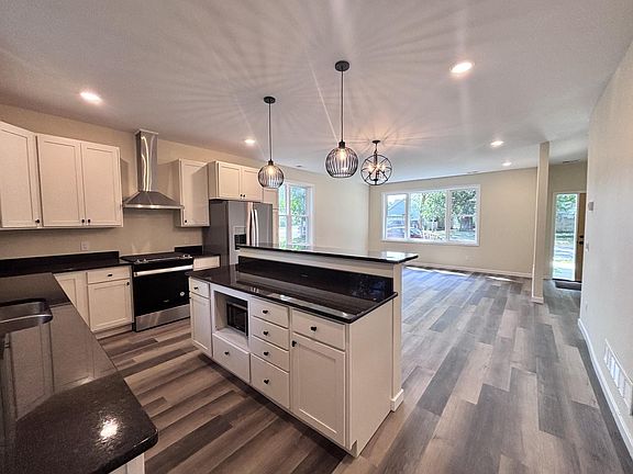 2nd image of 1317 M St NE