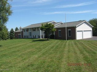 824 Mount Zion Dr, Danville, PA 17821