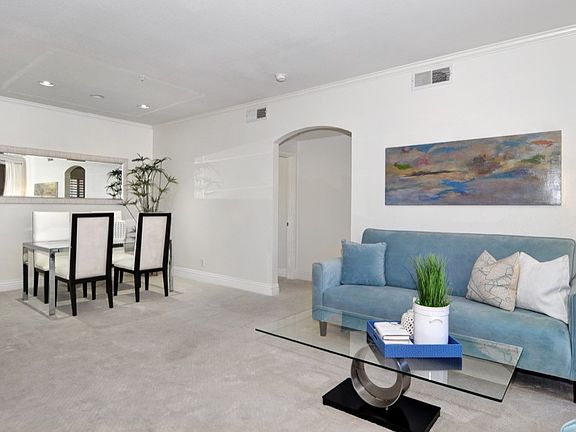 4th image of 22681 Oakgrove Unit 327