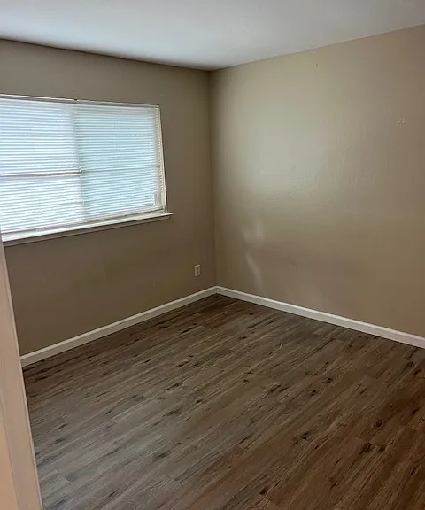 90 E Edmundson Ave — Photo 16