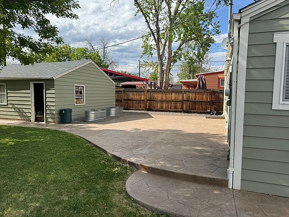 4th image of 1331 S Quivas St