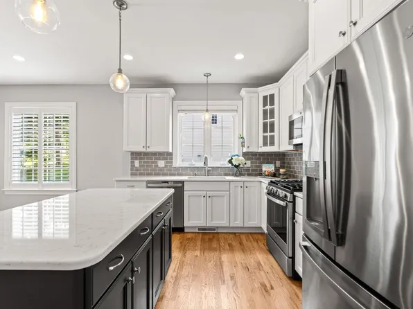63 Hummingbird Ln #A, Groton, MA 01450