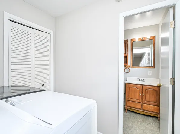 647 Bellaire Ct, Cincinnati, OH 45244