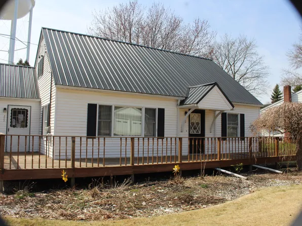 222 W Michigan Ave, Fremont, MI 49412