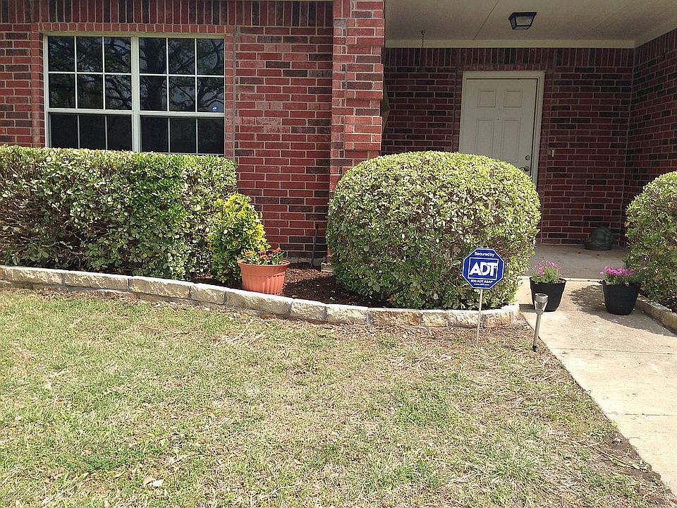 2nd image of 814 Meadow Hill Dr