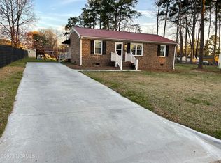 1403 W Chaloner Dr, Roanoke Rapids, NC 27870