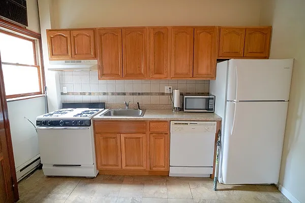 848-n-22nd-st-2f-8