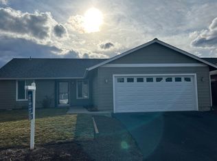 640 SE Conifer Ct, Madras, OR 97741