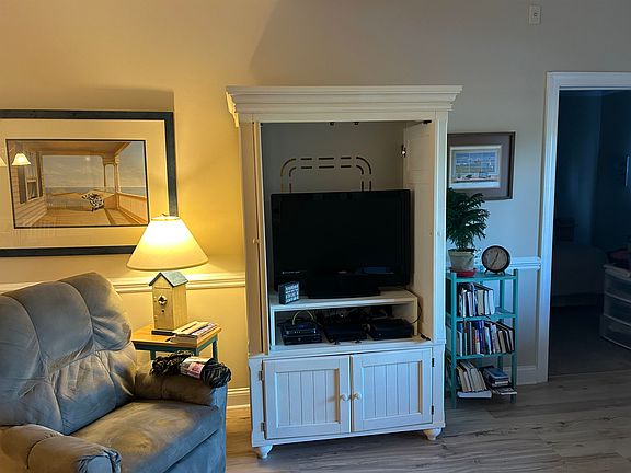 5th image of 1107 Louise Costin Ln. #1203