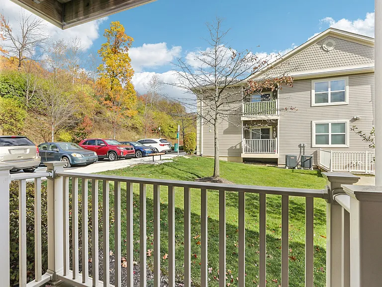 Summit Ridge Luxury Apartments — Photo 54