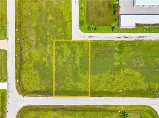 3227 NW 7th St, Cape Coral, FL 33993