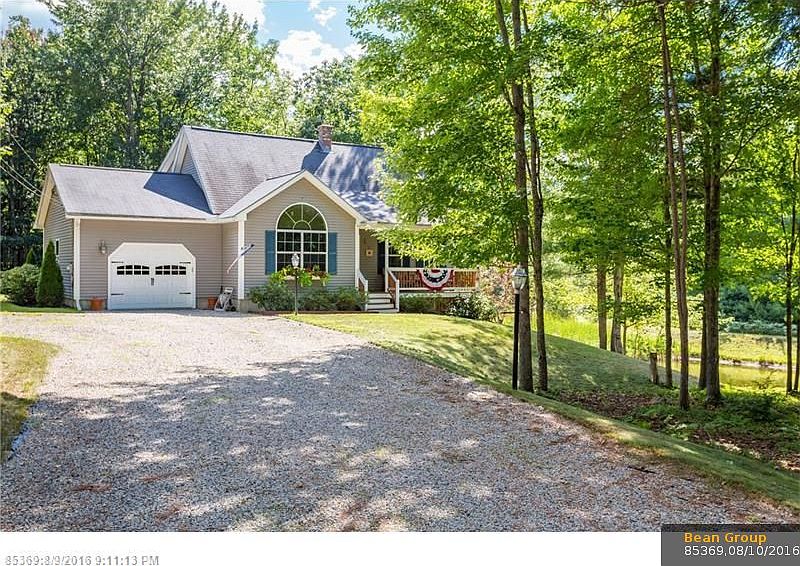 2nd image of 13 Deer Trail Ln