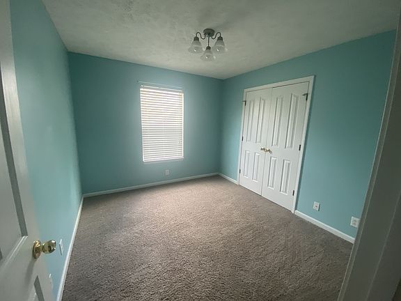 4th image of 3153 Holsted Dr