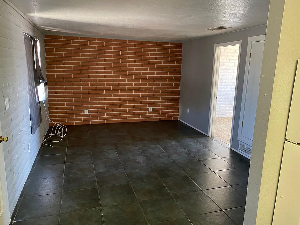 2nd image of 5827 E 26th St #5827