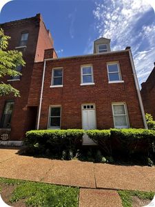 2204 Menard St, Saint Louis, MO, 63104