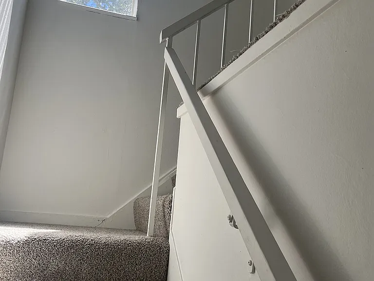 Lincoln - Stairway