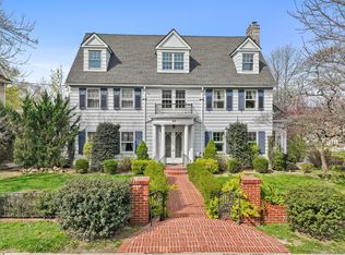 60 Greenridge Ave, White Plains, NY 10605