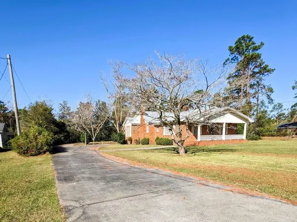 605 Chester Ave N, Douglas, GA 31533