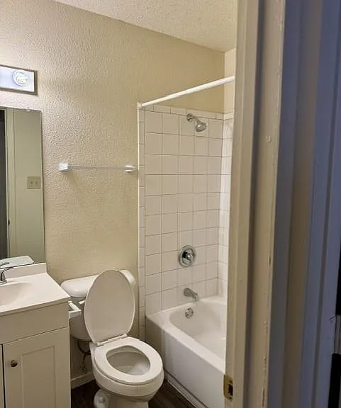 3005B Parker Ln #B — Photo 8