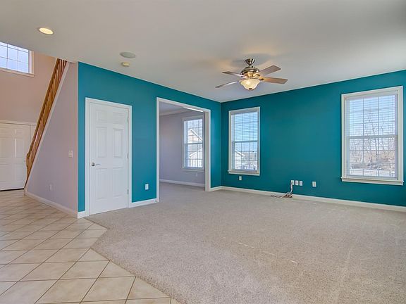 5th image of 374 Greystone Dr