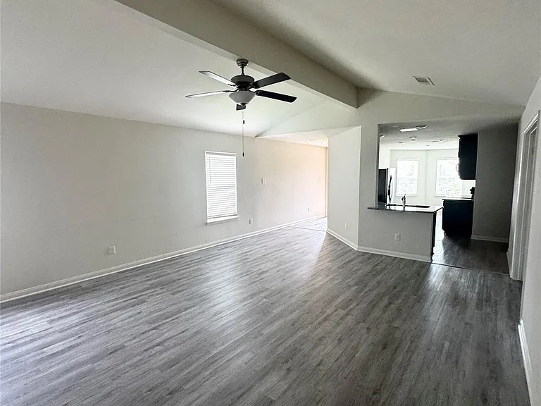 329 Lone Mountain Dr — Photo 12