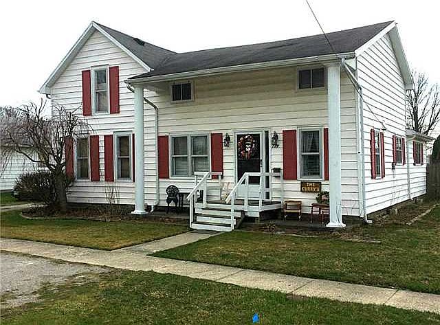 1st image of 221 Columbia St