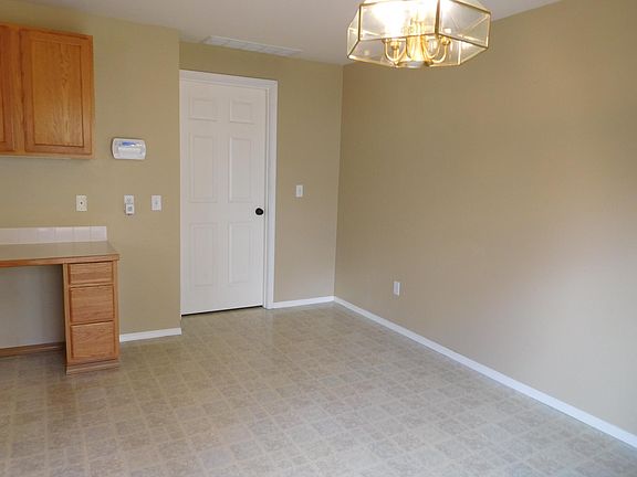 5th image of 2227 63rd Ave NE