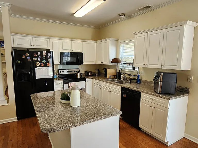 1292 Isle Bay Dr — Photo 6