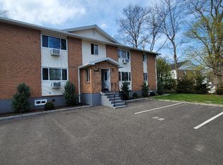 52 Dawn St UNIT 52, Fairfield, CT 06824