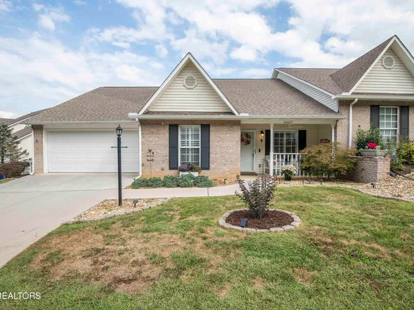 10027 Dayflower Way, Knoxville, TN 37932