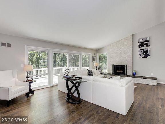 5th image of 6748 Brigadoon Dr