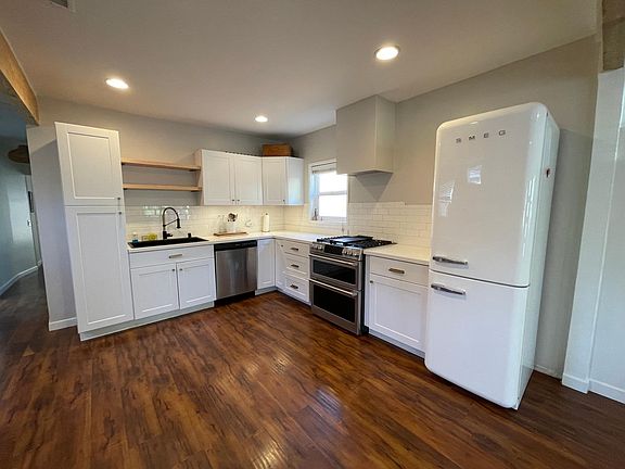 5th image of 12206 Culver Blvd