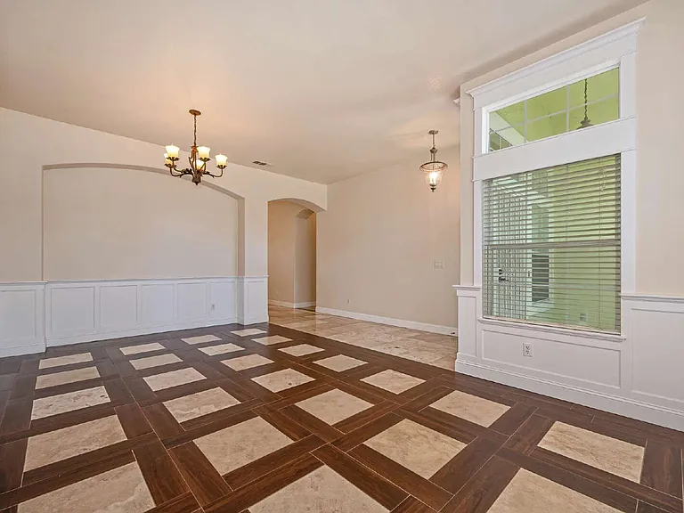 1690 Gill Dr — Photo 8