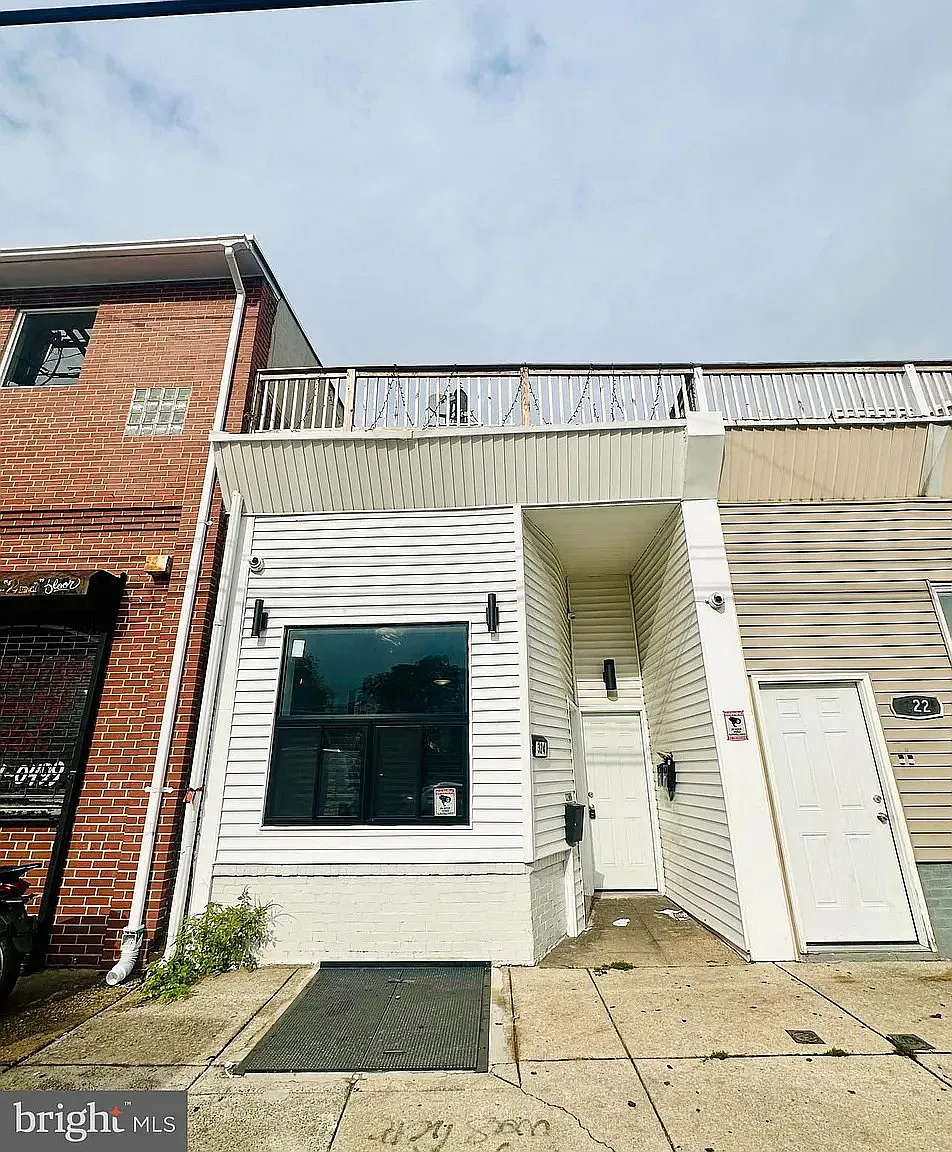 2 bed, 1248 sqft, $1,350 — Photo 2