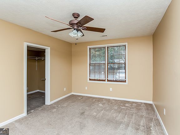 4th image of 110 King Blvd
