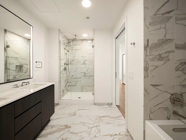 1000M Apartments — Photo 13