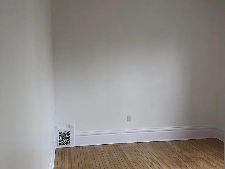 328 Paris Ave SE #3 — Photo 6