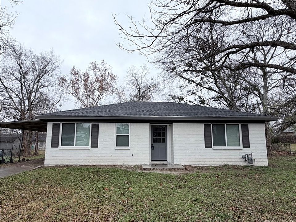 1st image of 502 Willow Cir