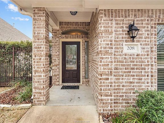 5th image of 208 Karten Ln
