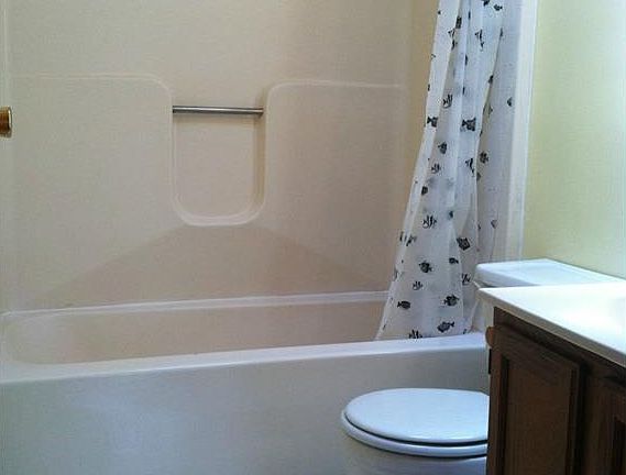 3rd image of 462 Piermont Ave APT 10