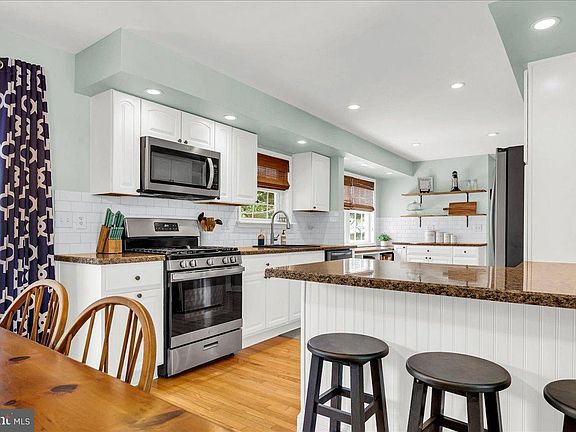 5th image of 3103 Loudoun Dr